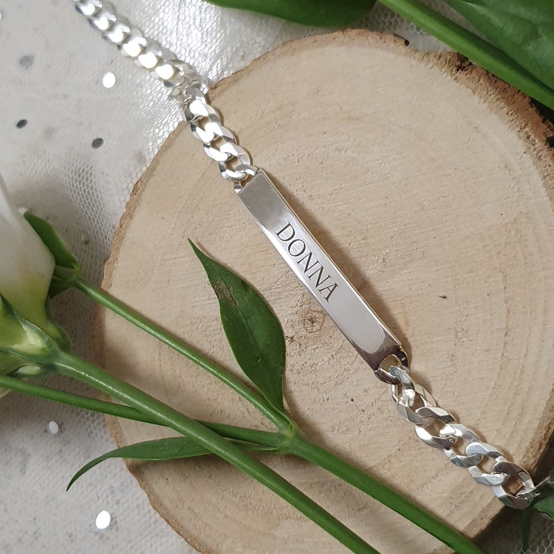 Alskar® Personalised Bar Bracelet With Swasrovski Birthstone - Gifts That  Engage Hearts | Alskar